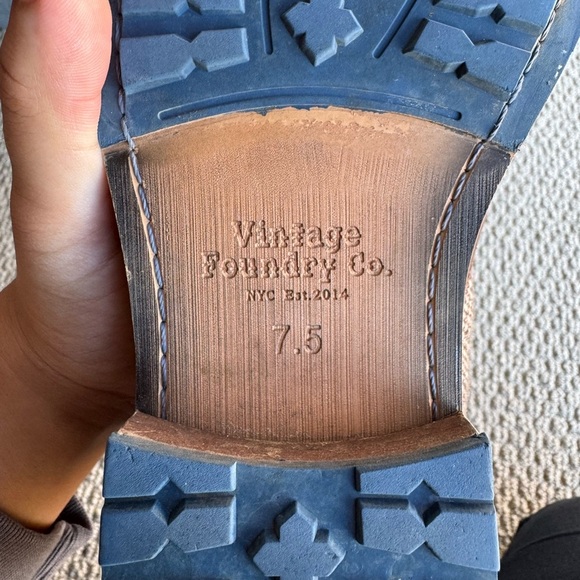 Vintage Foundry Brown Leather Brogue Boots - Picture 3 of 7